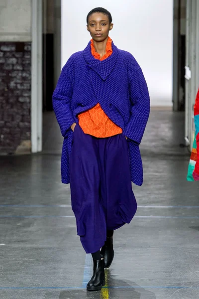 Look 36